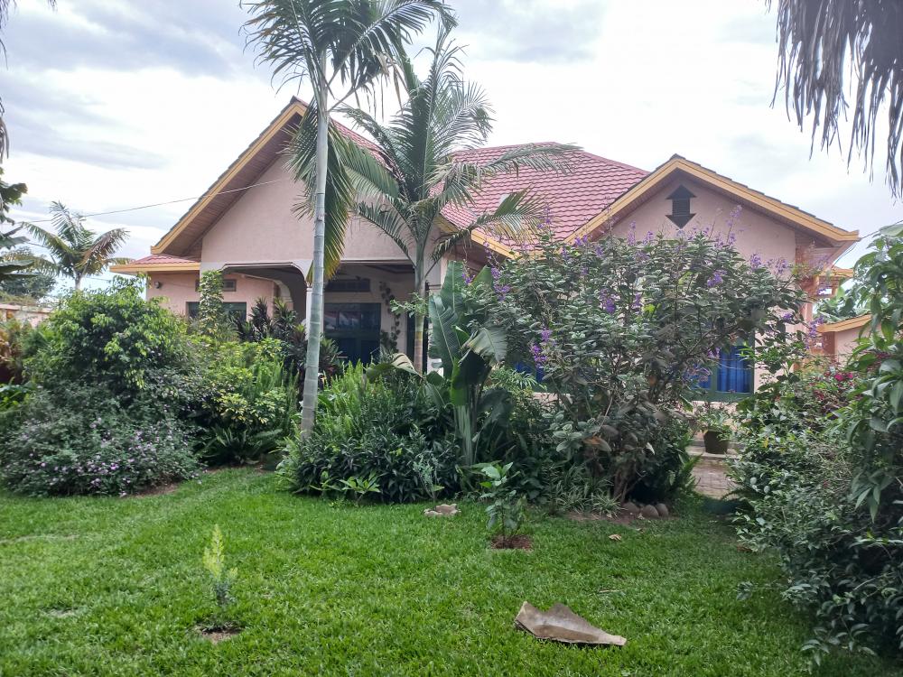 Huizenruil: Villa in Musanze